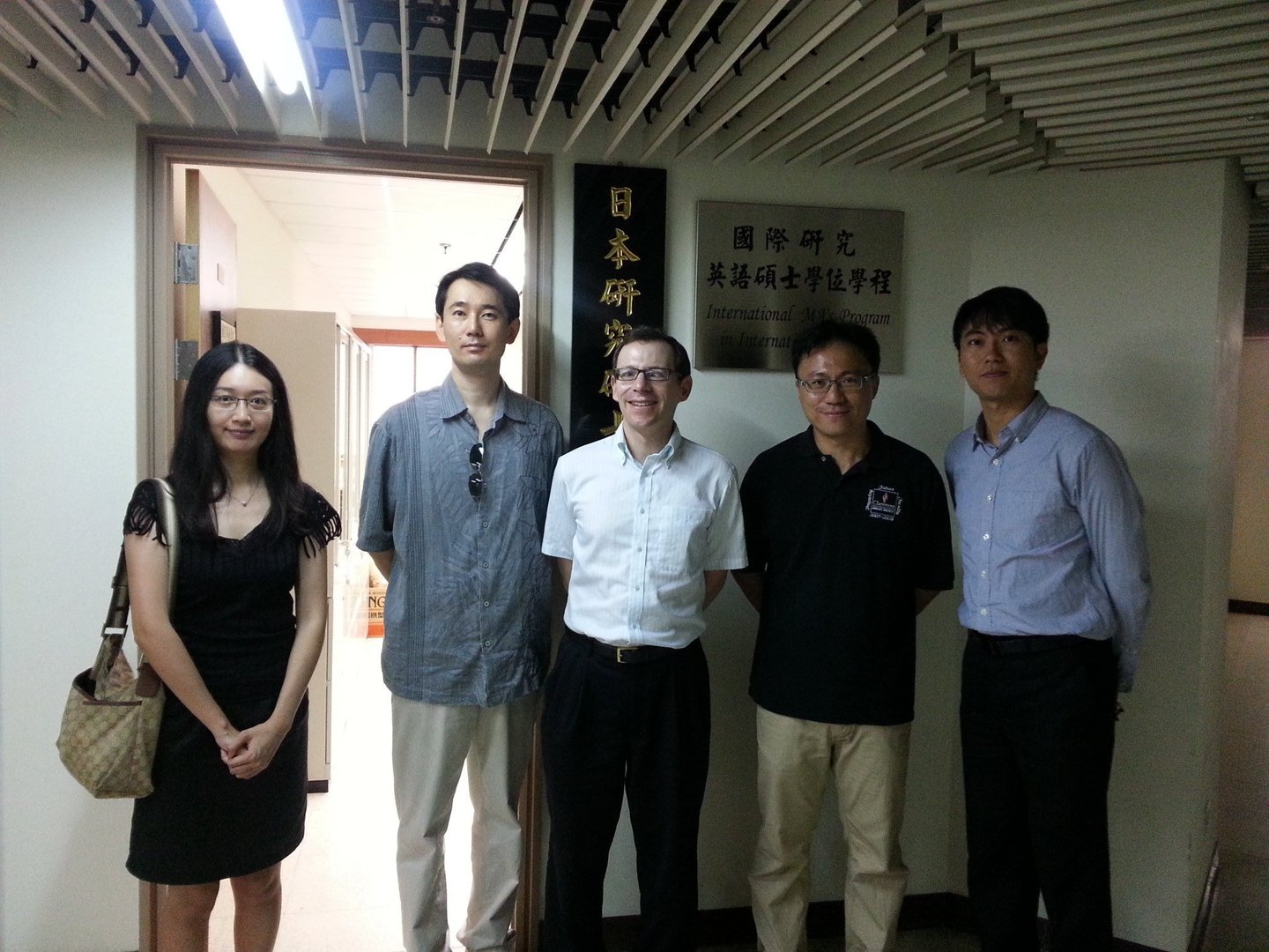 6-7-2013 Dr. Jacques E. C. Hymans and assistant Ronan T. Fu visit Director Kwei-Bo Huang